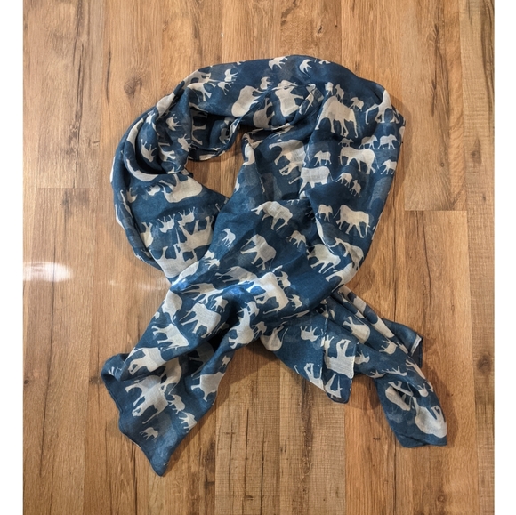 Scarf - Picture 2 of 2